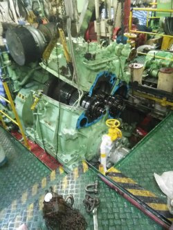 งานซ่อมเครื่องเรือใหญ่